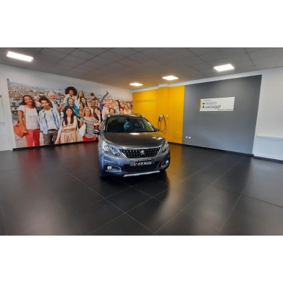 Peugeot 2008  BlueHDI <br /> 100 Black Matt (73 KW)